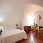 Alba Domus