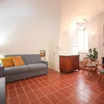 Alba Domus *