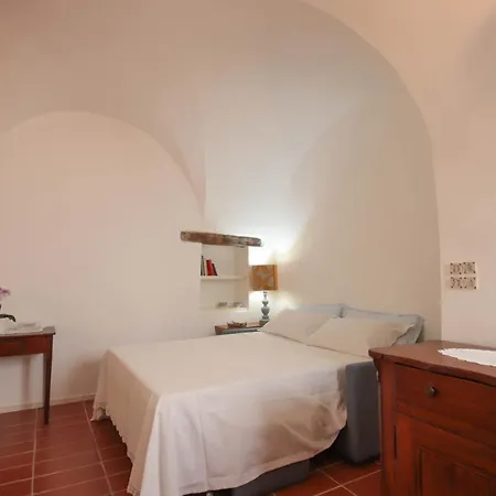 Alba Domus